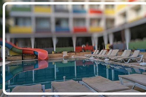 Viva Beach Hotel Махмутлар Екстериор снимка